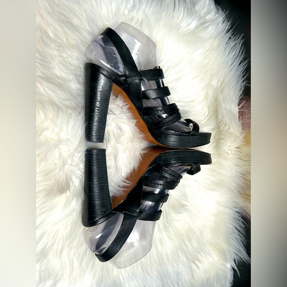 COACH Strappy black Double buckle slingback Sandals. women's size 9.5B - Picture 5 of 11